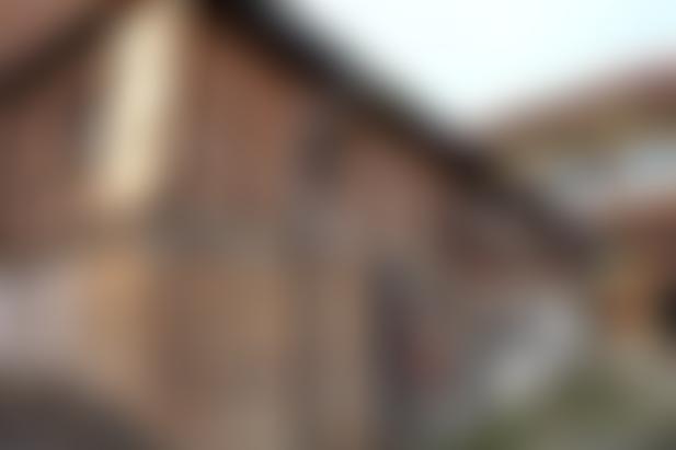 Wohnhaus mit überbauter Torfahrt und rückwärtigen Nebengebäude in 99718 Greußen — Zwangsversteigerung am Amtsgericht Nordhausen - Aufnahme 2 von 10