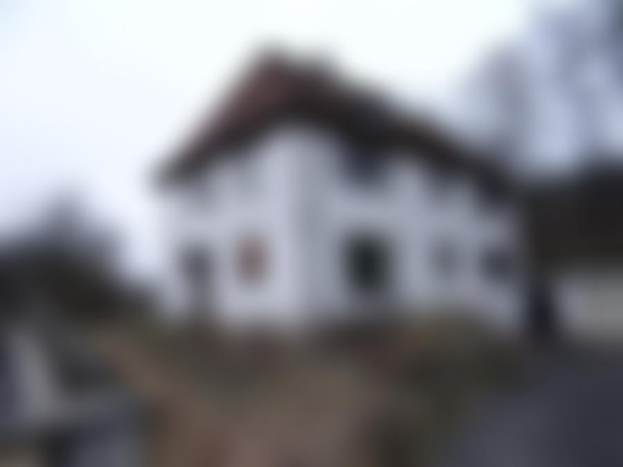 Einfamilienhaus, Garage in 96328 Küps — Zwangsversteigerung am Amtsgericht Coburg - Aufnahme 2 von 7